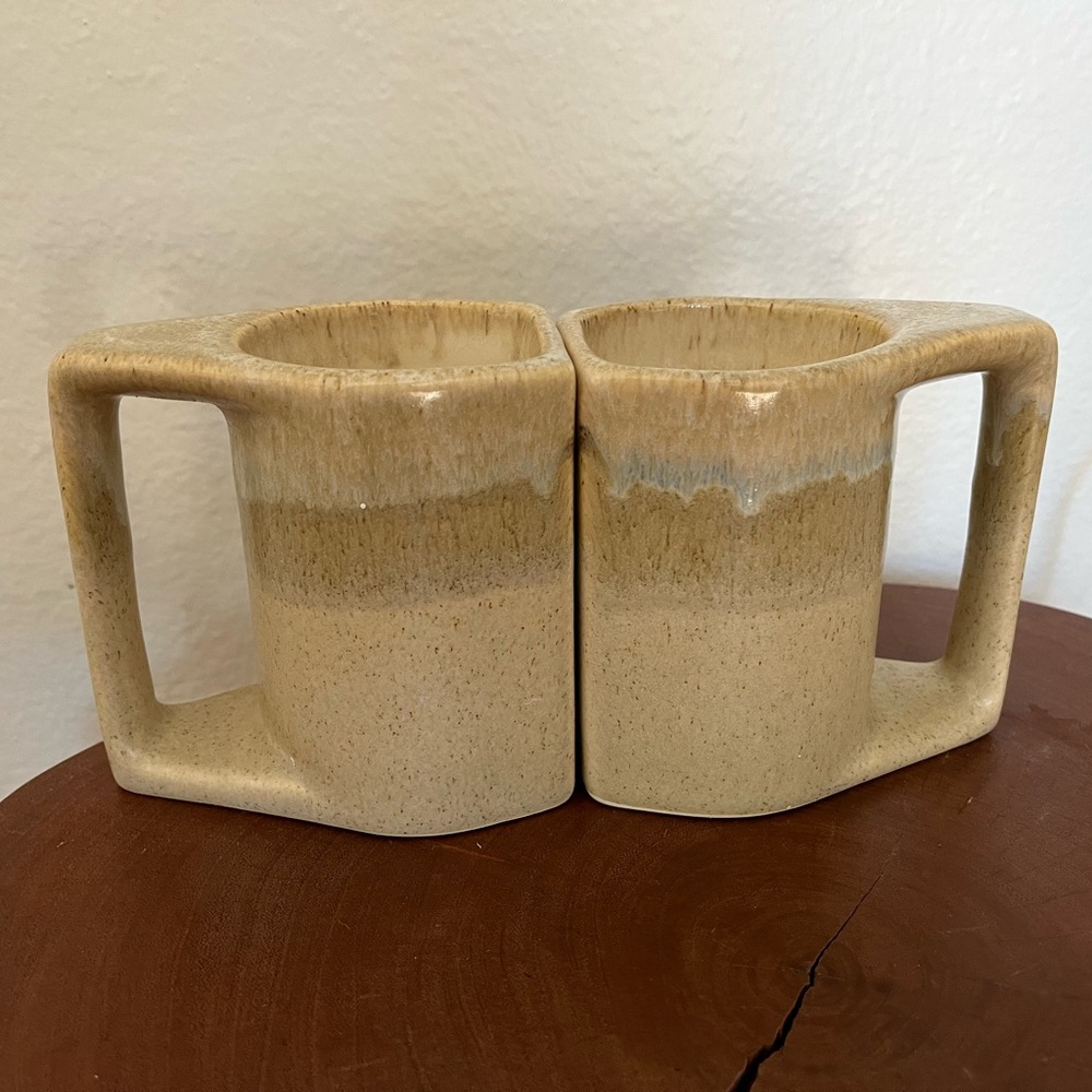 Vintage Rodolfo Padilla Tan Mug Set